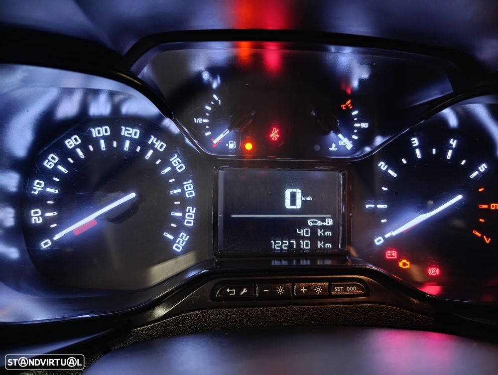Citroën Berlingo 1.5 BlueHDI XL Longa (3 LUG) - 23