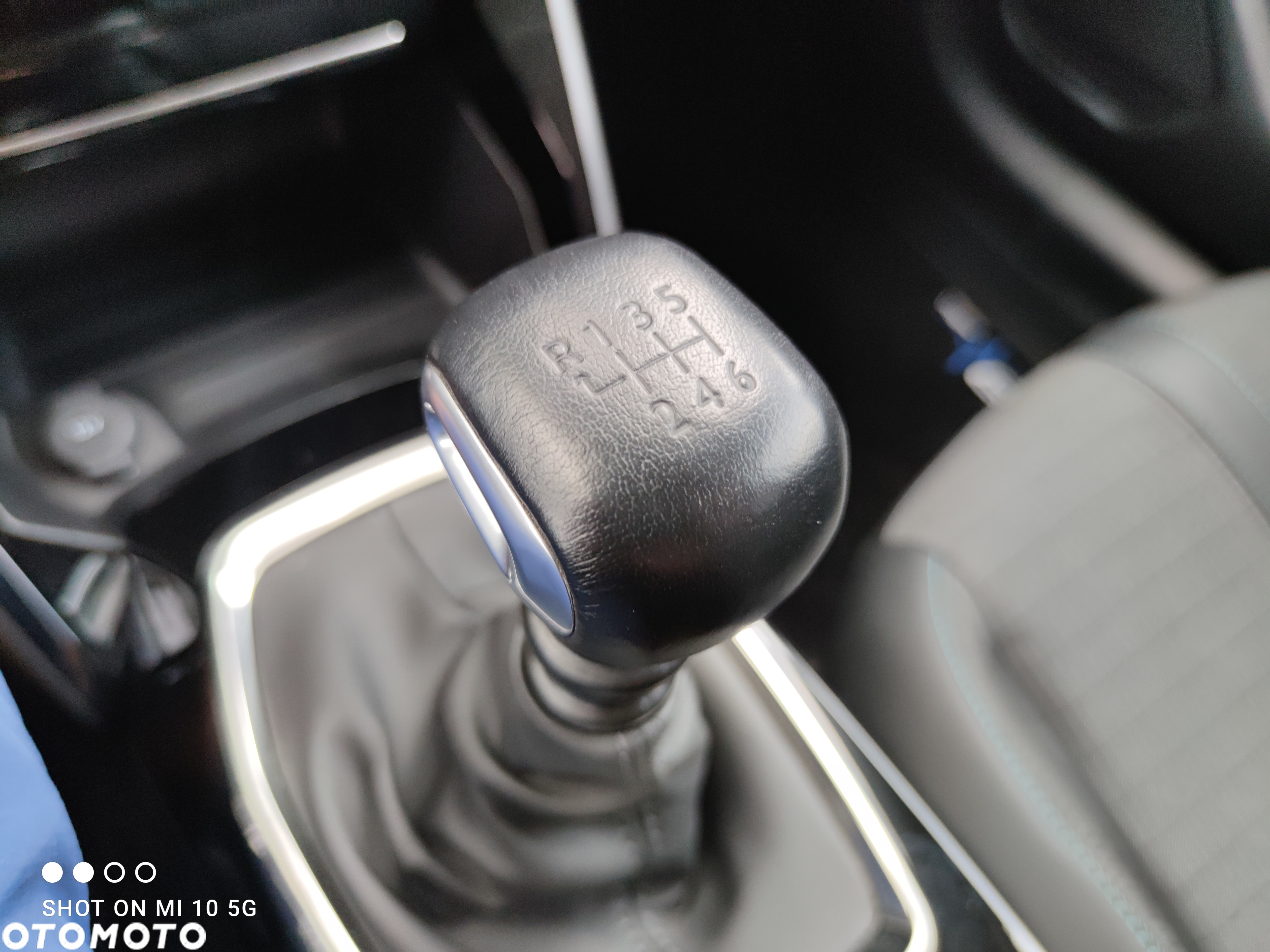 Peugeot 208 PureTech 100 Allure - 24