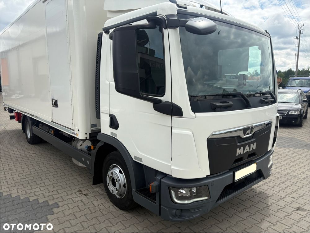 MAN TGL 12.220 / NOWY MODEL / 236.000km PRZEBIEGU /  KRÓTKI / DMC 12.000kg / EURO 6 / DO NAUKI JAZDY / NAUKA JAZDY / 250 - 11