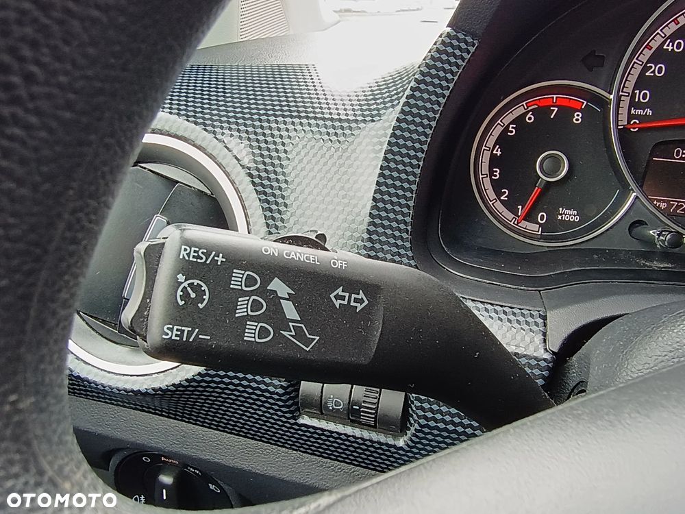 Volkswagen up! white style - 13