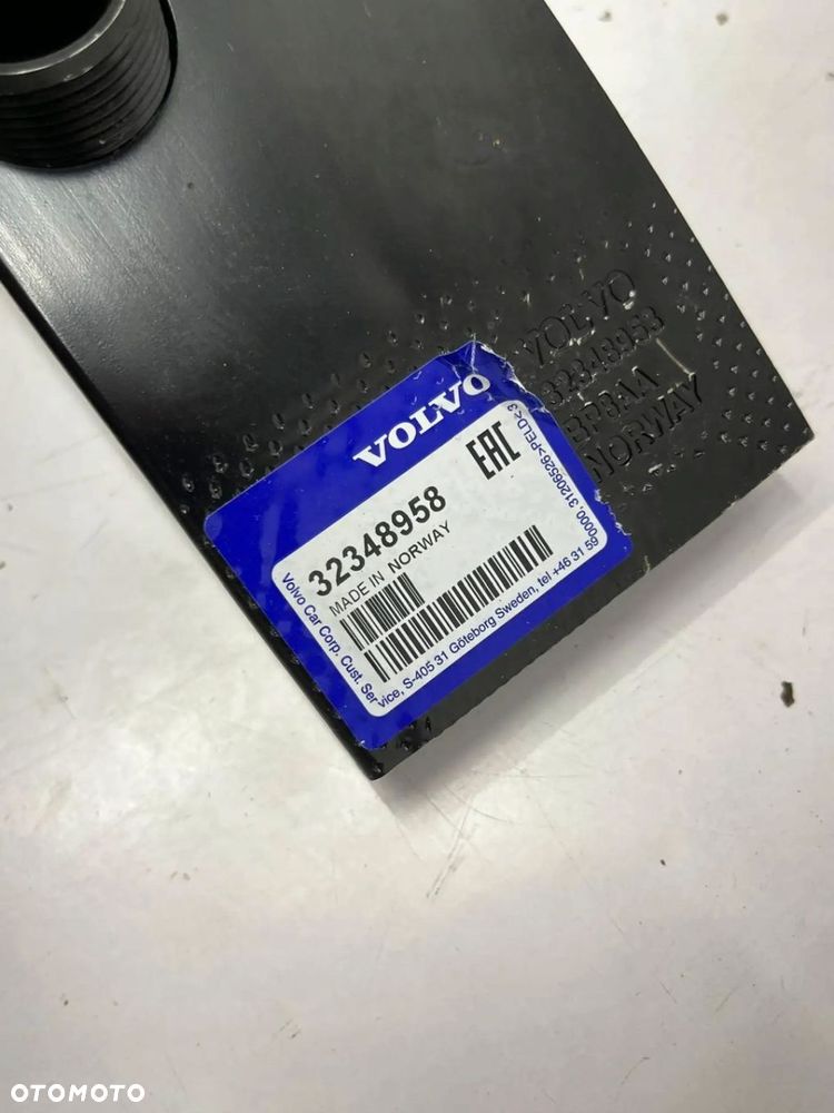 Volvo XC60 II Belka Pod Zderzak 32348958 - 8