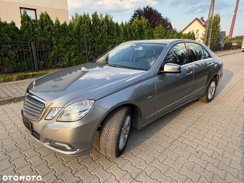 Mercedes-Benz Klasa E 250 CGI BlueEFFICIENCY Automatik Elegance - 10