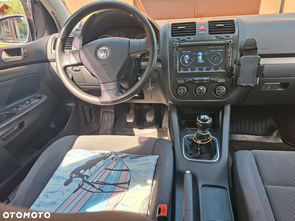 Volkswagen Golf - 9