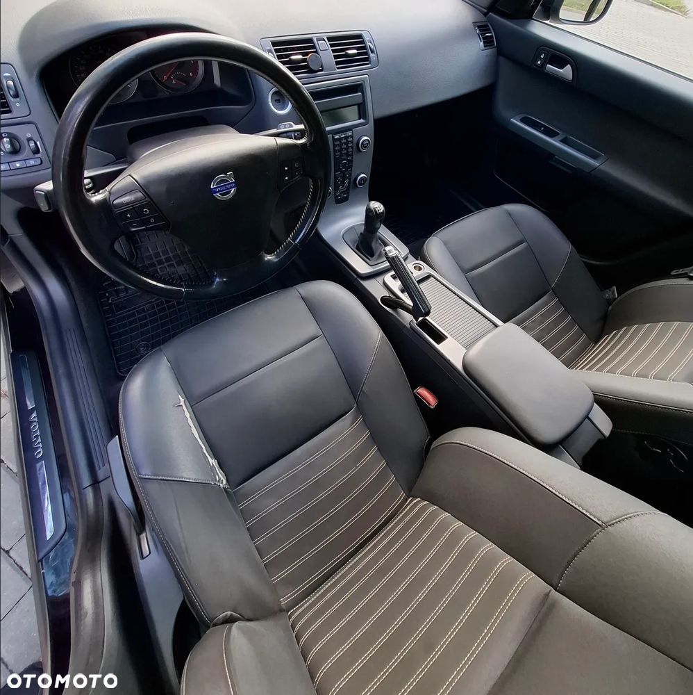 Volvo V50 1.6D Momentum - 11