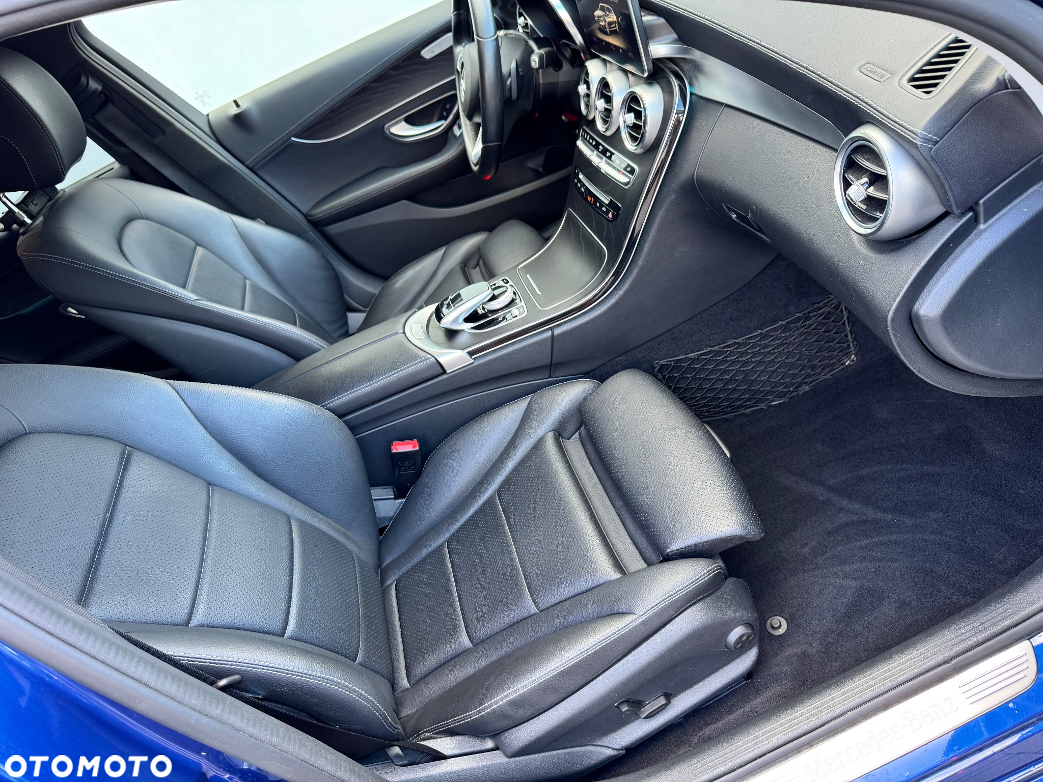 Mercedes-Benz Klasa C 250 T 7G-TRONIC AMG Line - 24