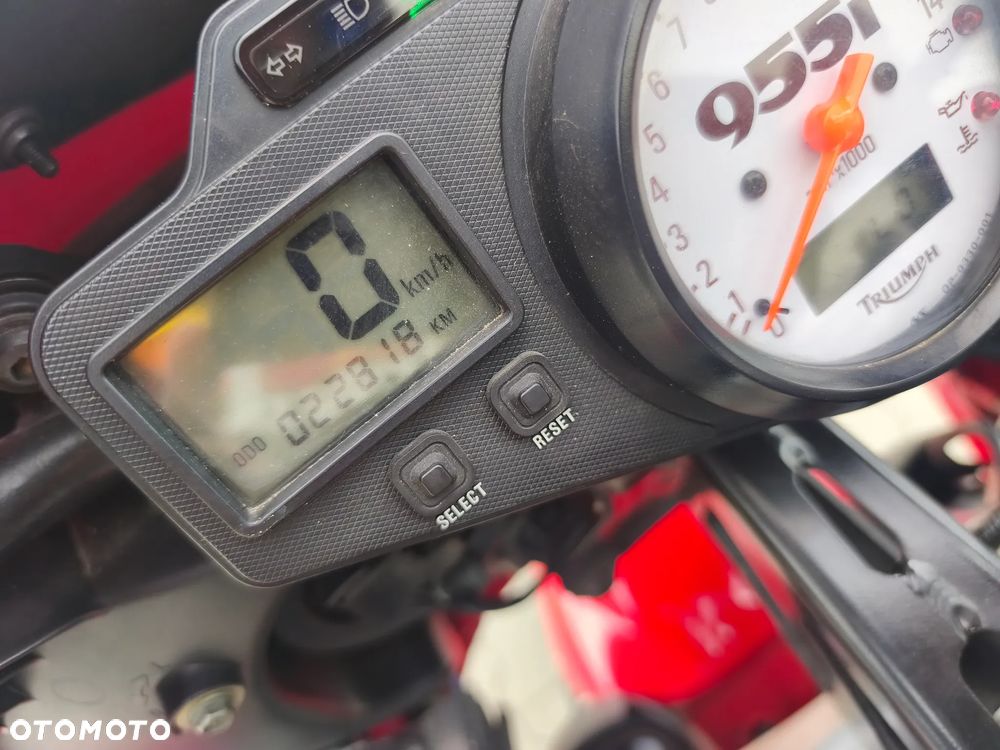 Triumph Daytona - 37