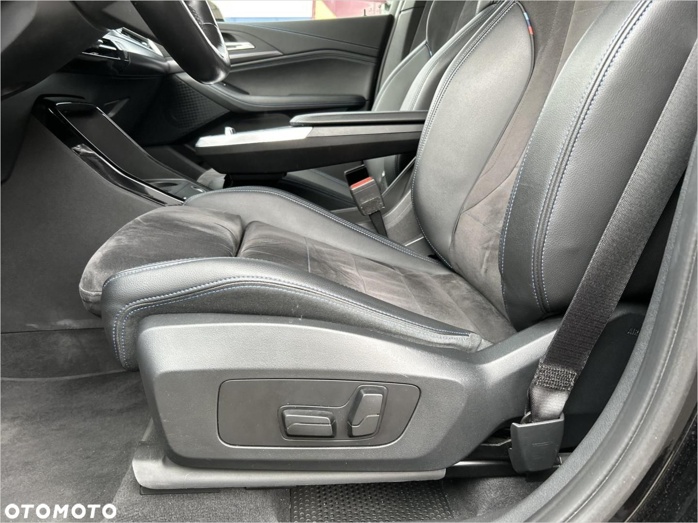 BMW Seria 2 218i M Sport - 19