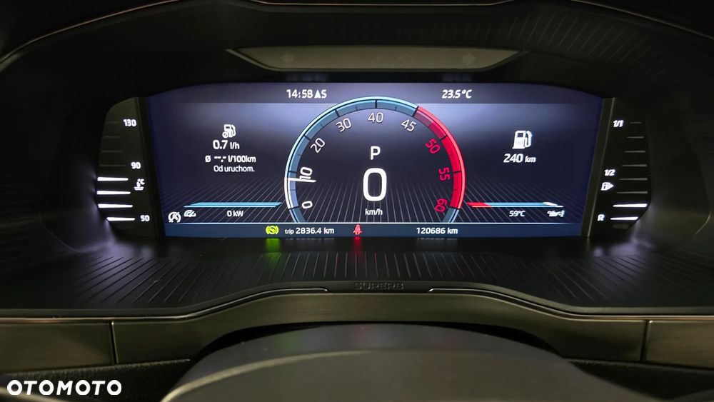 Skoda Superb 2.0 TDI SCR Sportline DSG - 31