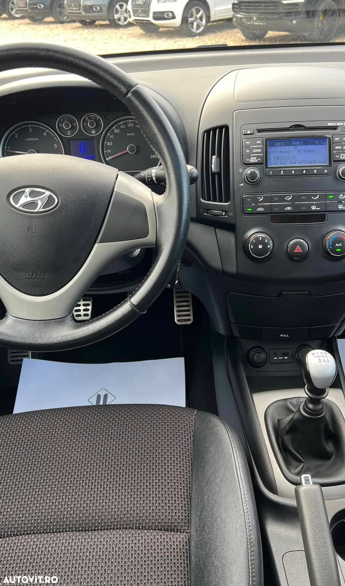 Hyundai i30 1.6 CRDi CLASSIC - 19