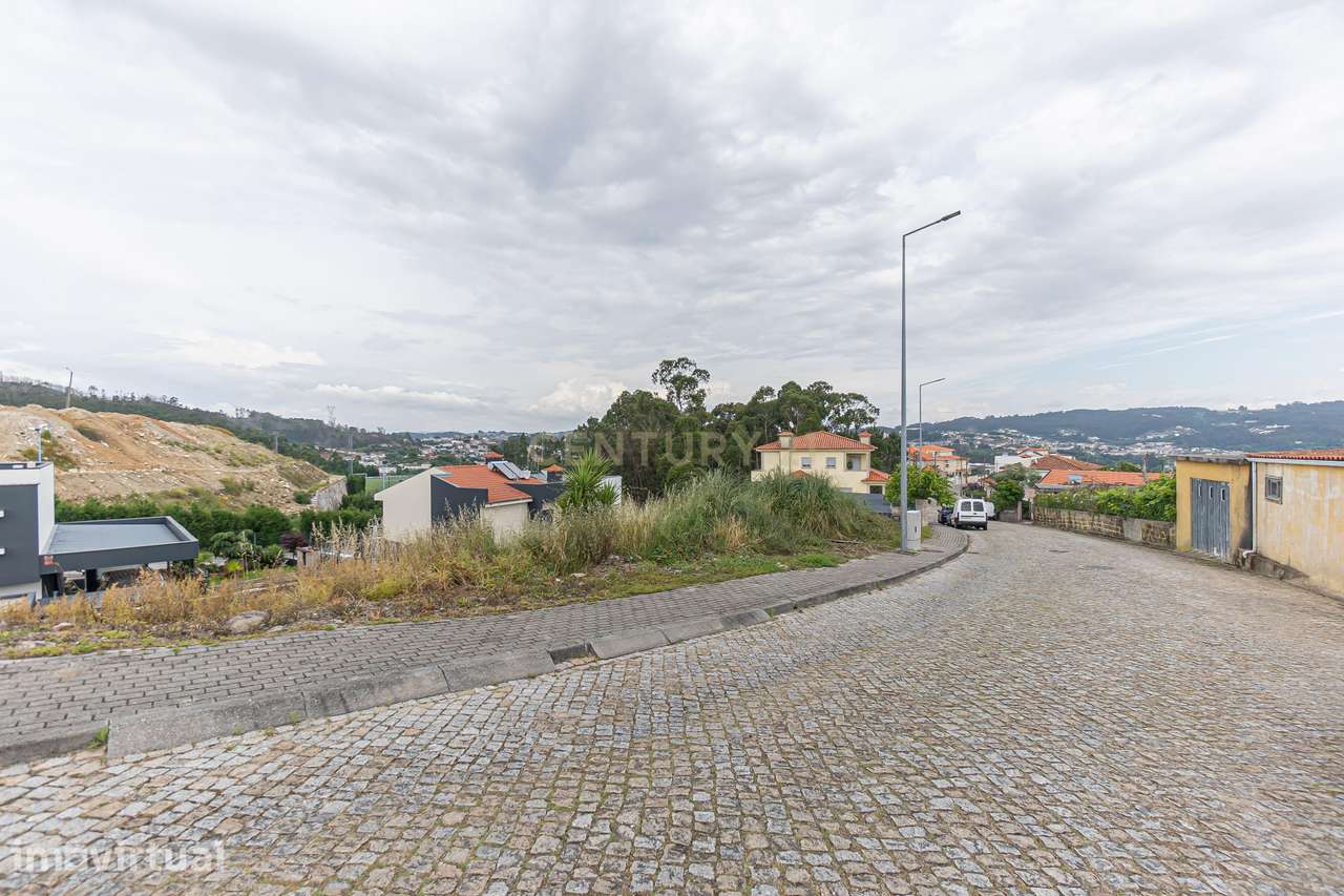 Terreno Urbano com Projeto para Moradia Moderna em Lordelo – Paredes - Grande imagem: 5/20