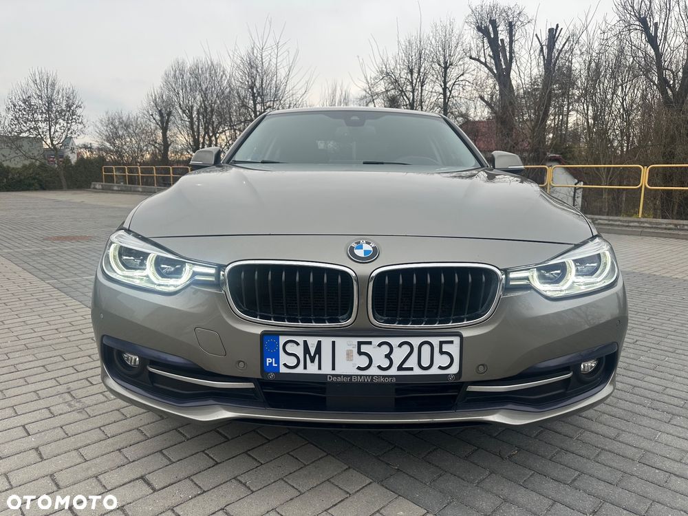 BMW Seria 3 320d Luxury Line - 2