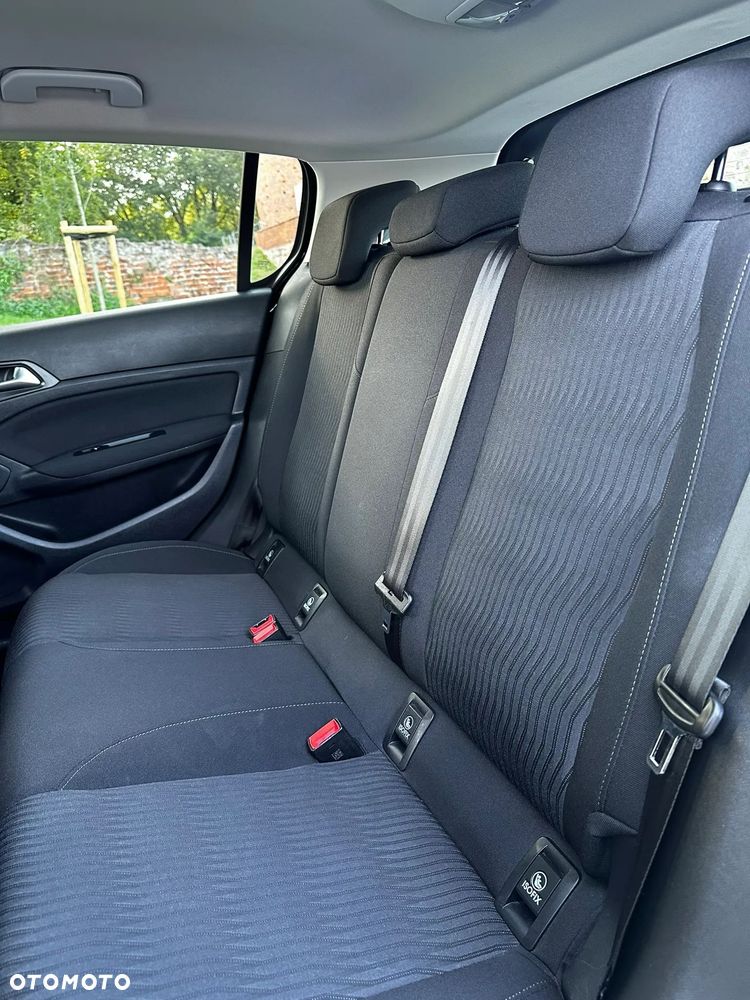 Peugeot 308 1.6 BlueHDi Active S&S - 23