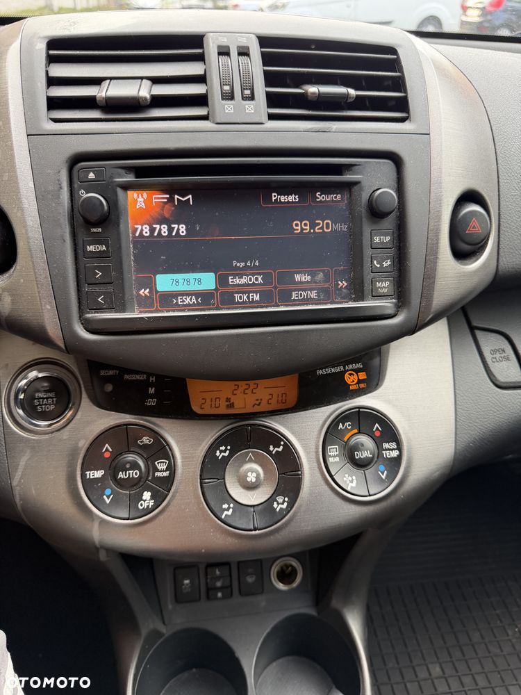 Toyota RAV4 2.2 D-CAT Premium - 20