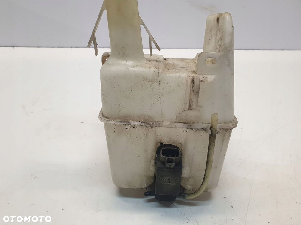 ZBIORNICZEK PŁYNU SPRYSKIWACZY TOYOTA COROLLA E12 85330-20470 - 3