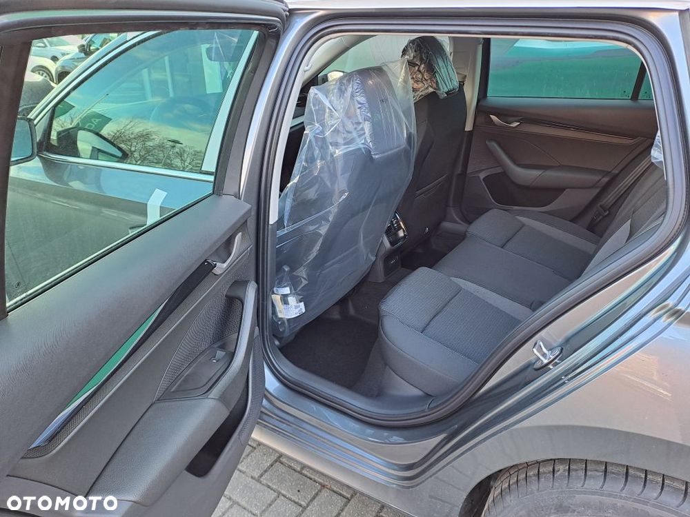 Skoda Octavia 1.5 TSI mHEV Drive Selection DSG - 7