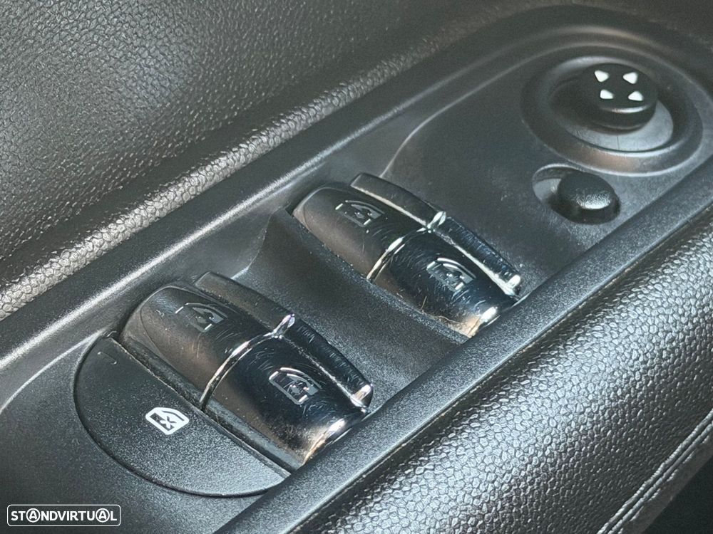 MINI Countryman One - 25