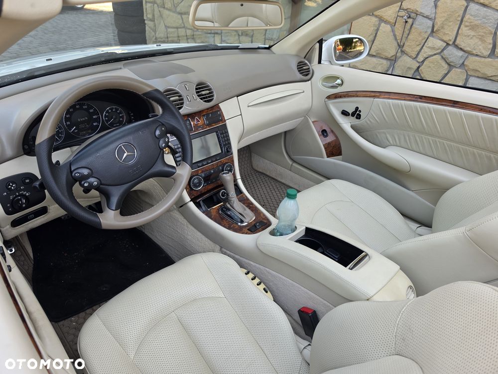 Mercedes-Benz CLK - 32