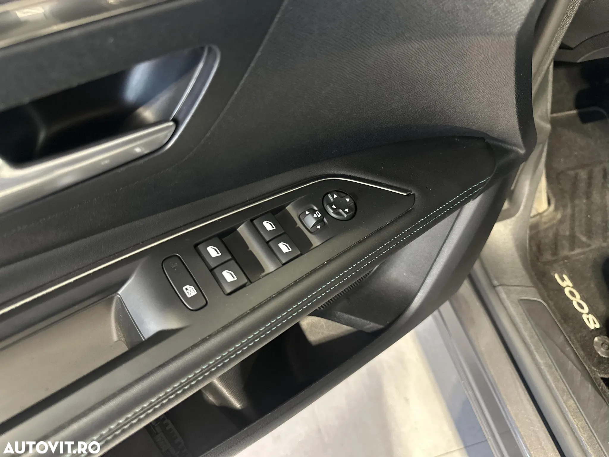 Peugeot 3008 Hybrid 225 e-EAT8 Allure Pack - 14