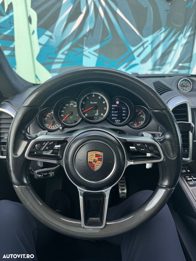 Porsche Cayenne - 18