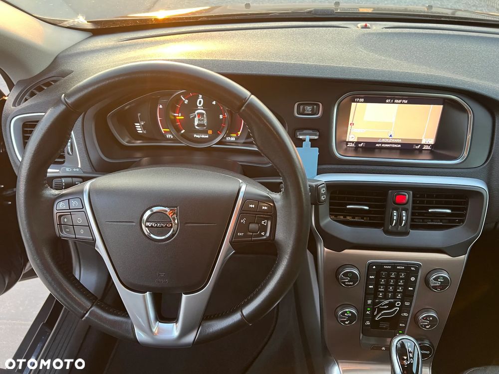 Volvo V40 Cross Country D4 Geartronic Momentum - 26