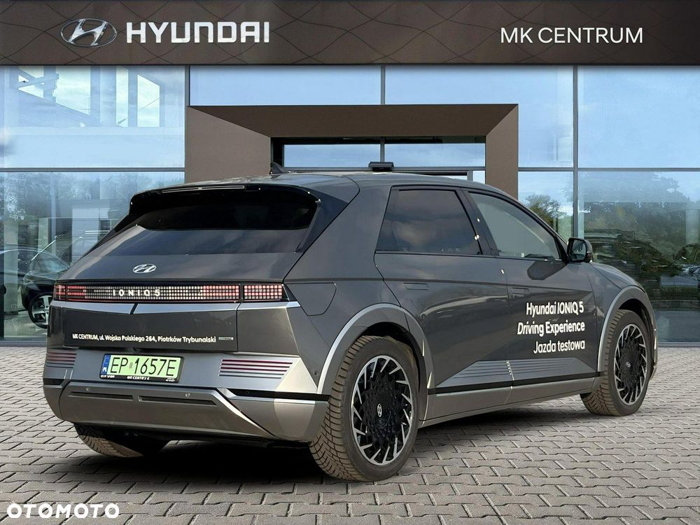 Hyundai IONIQ 5 - 5