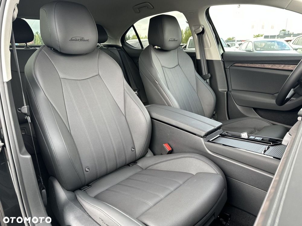 Skoda Superb 2.0 TDI SCR 4x4 L&K DSG - 18
