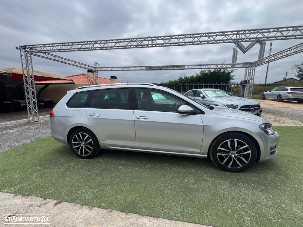 VW Golf Variant 1.6 TDi Highline DSG - 20