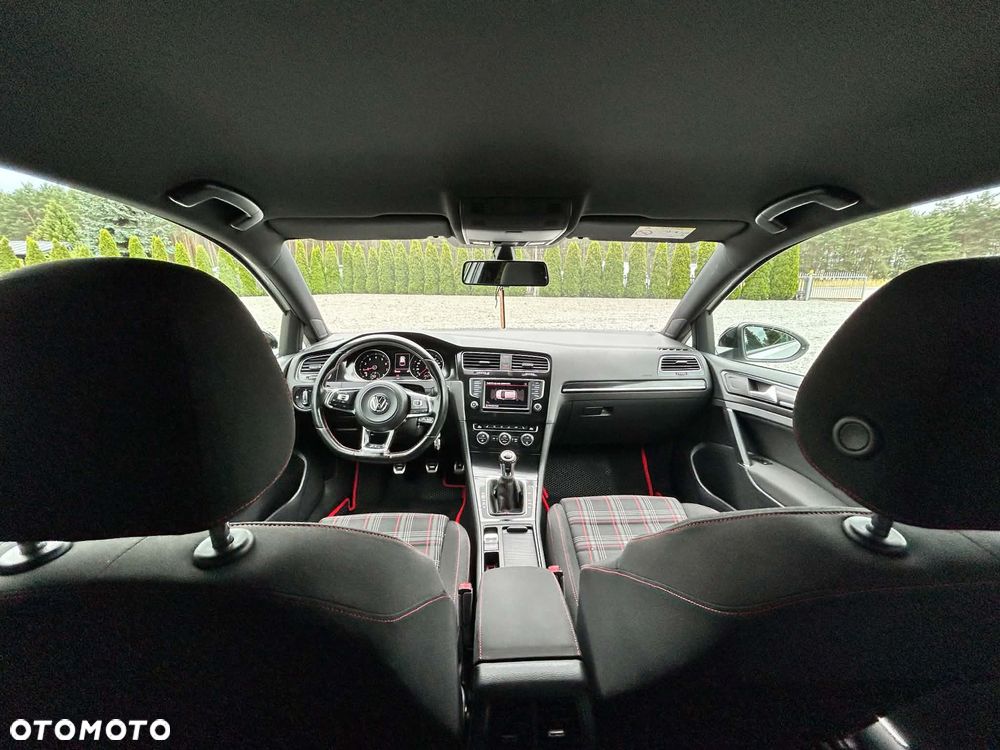 Volkswagen Golf 2.0 TSI BMT GTI - 11