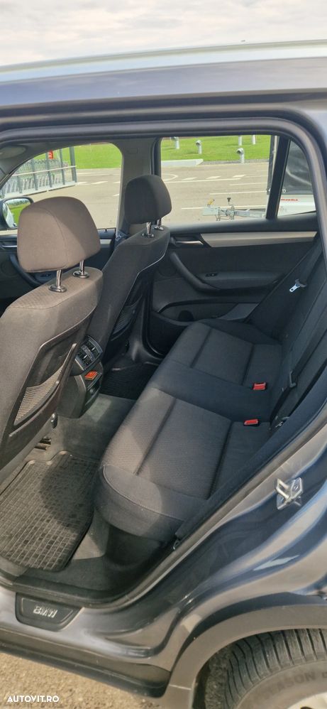 BMW X3 xDrive2.0d - 10
