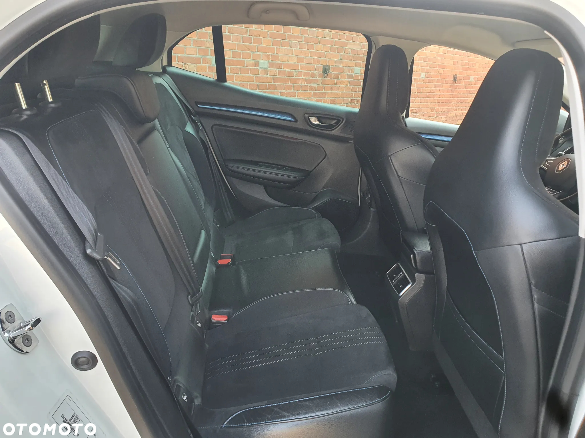 Renault Megane ENERGY dCi 165 EDC GT - 13