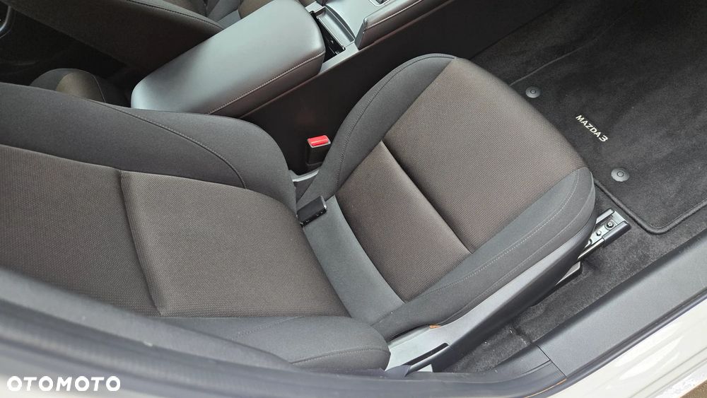 Mazda 3 - 15