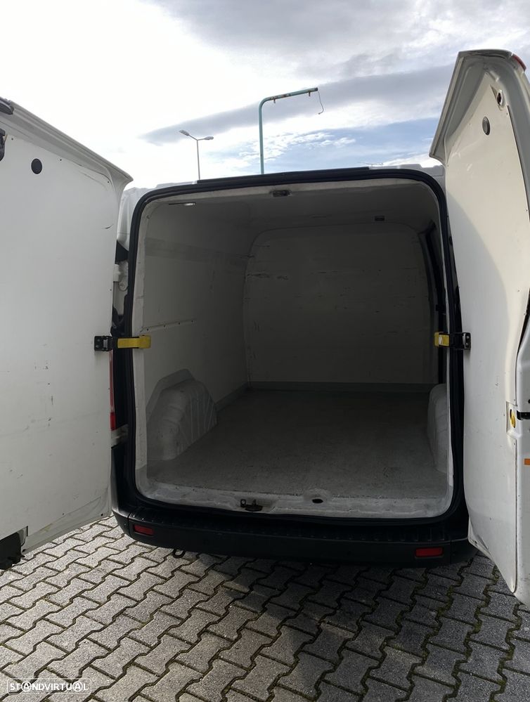 Ford TRANSIT CUSTOM - 9