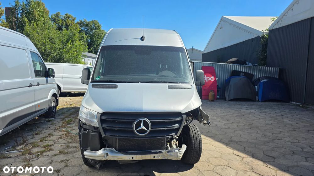 Mercedes-Benz SPRINTER - 2