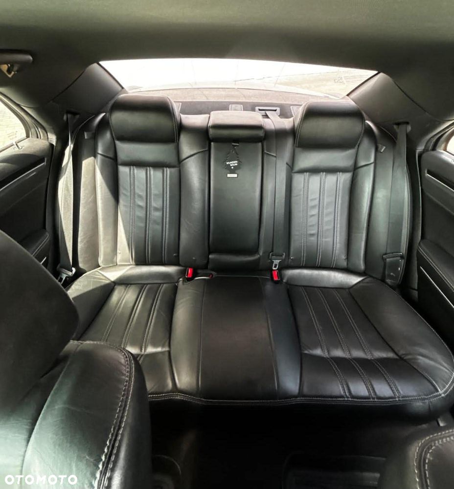 Chrysler 300s - 7