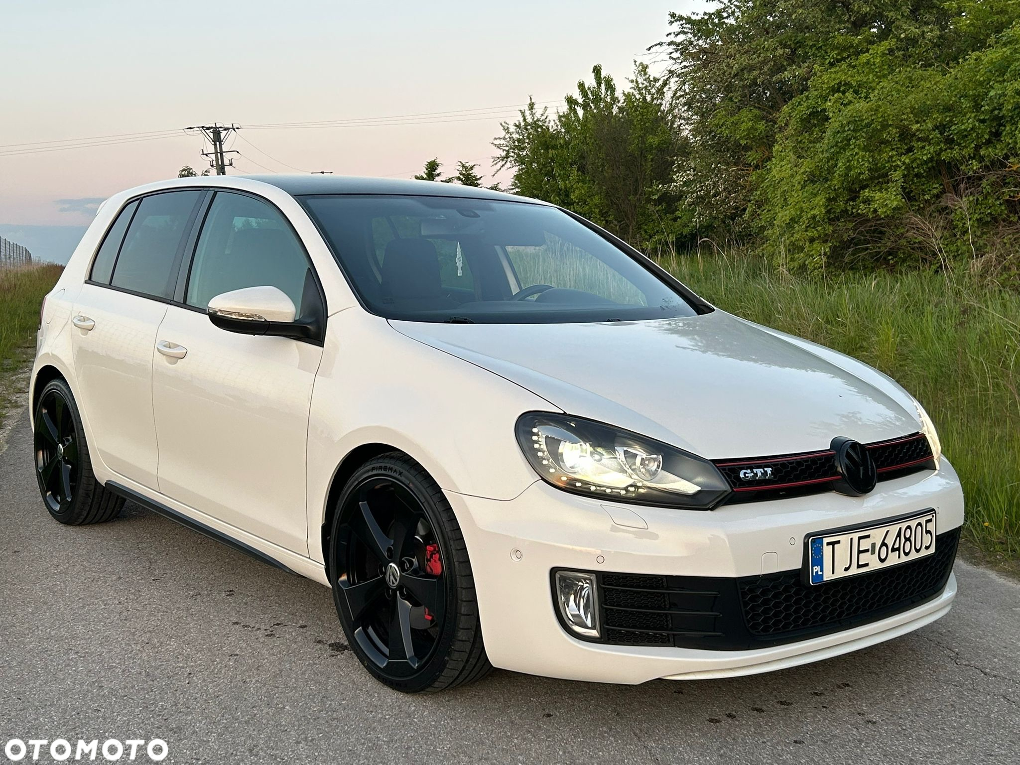 Volkswagen Golf VI 2.0 TSI GTI - 6