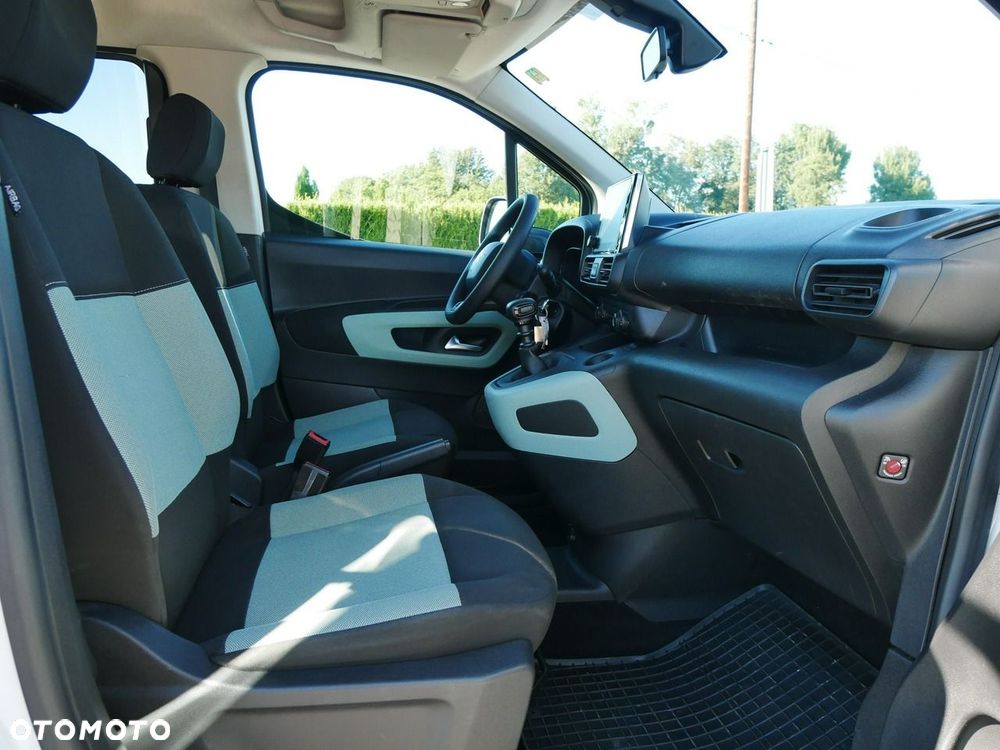 Citroën Berlingo MPV M PureTech 110 FEEL - 24