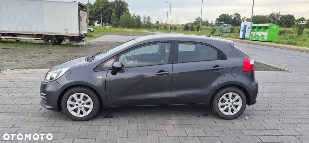 Kia Rio - 6