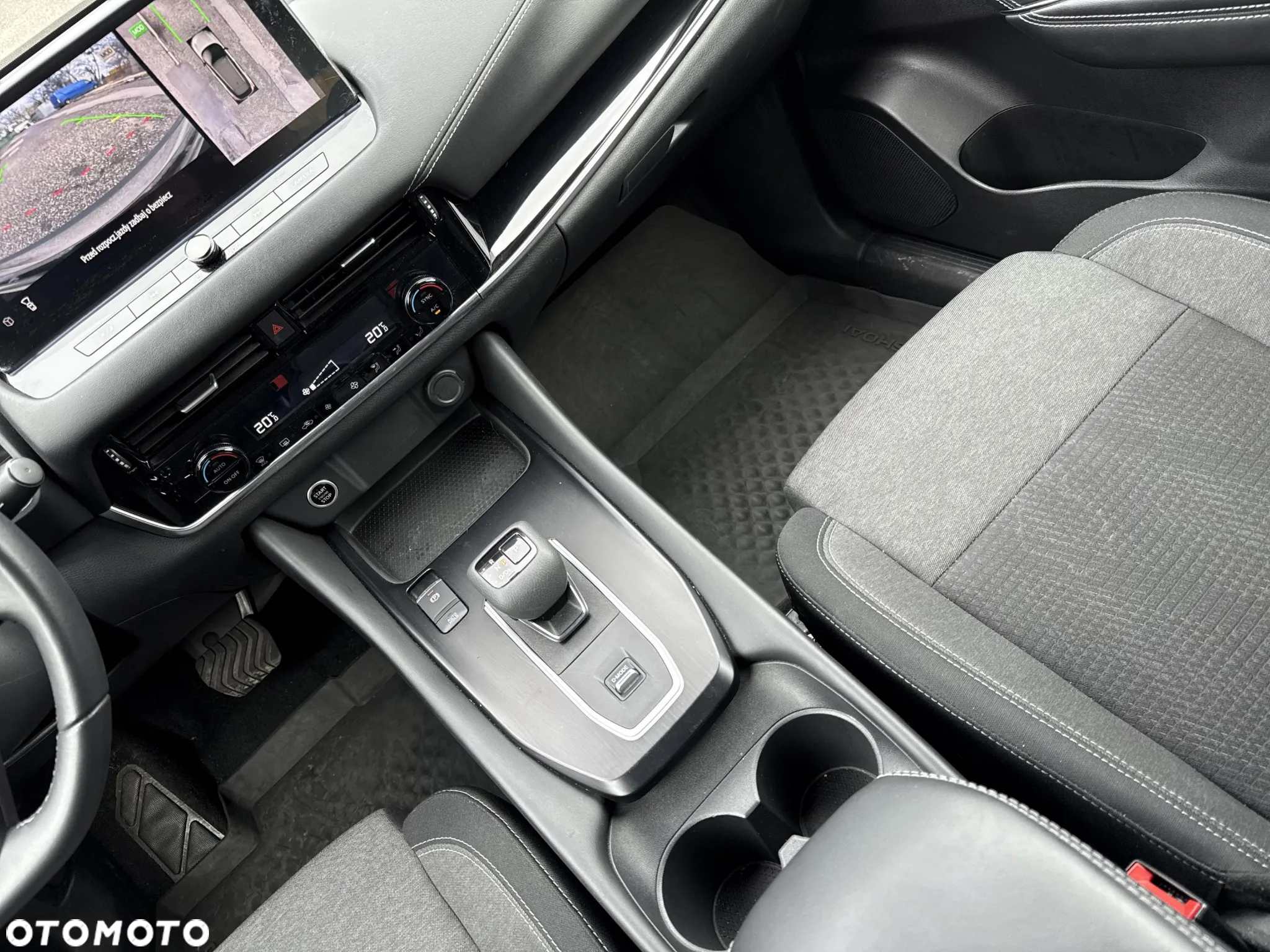 Nissan Qashqai 1.3 DIG-T mHEV N-Connecta Xtronic - 16