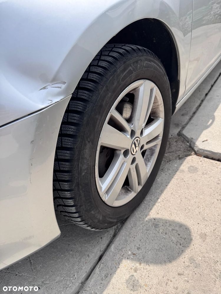 Volkswagen Golf 2.0 TDI DPF BlueMotion Technology MATCH - 19