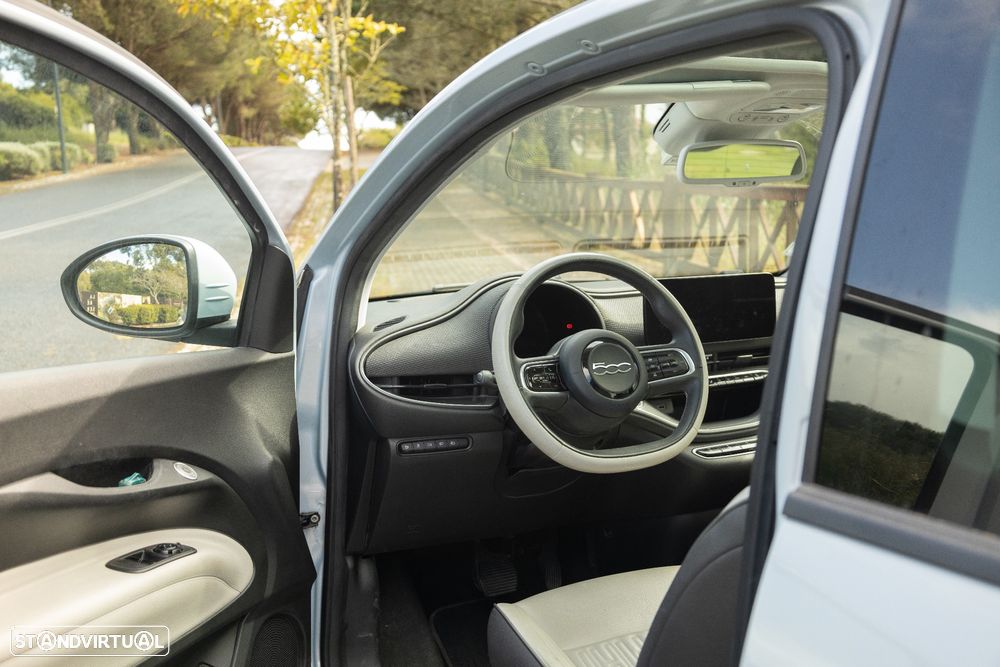 Fiat 500e La Prima - 9