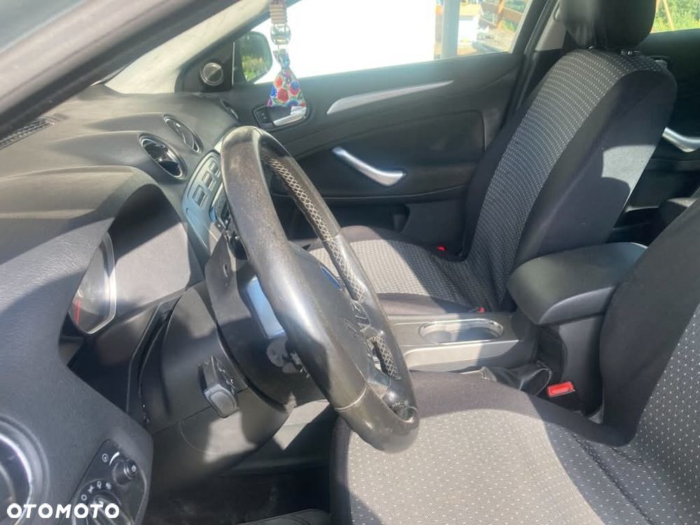 Ford Mondeo - 5