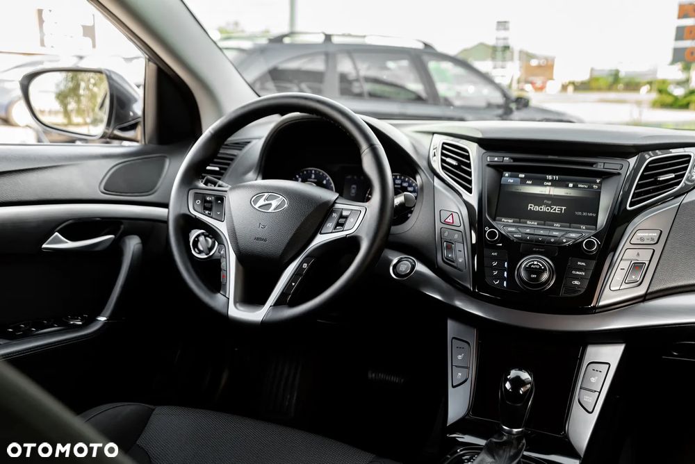 Hyundai i40 Kombi 1.7 CRDi DCT Premium - 21