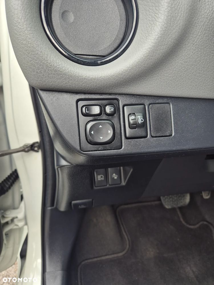 Toyota Yaris 1.5 VVT-i Selection - 14