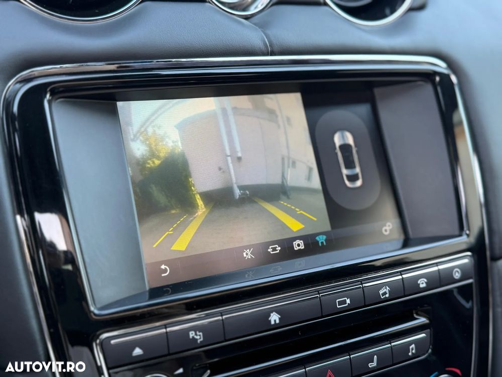 Jaguar XJ 30d Premium Luxury - 13