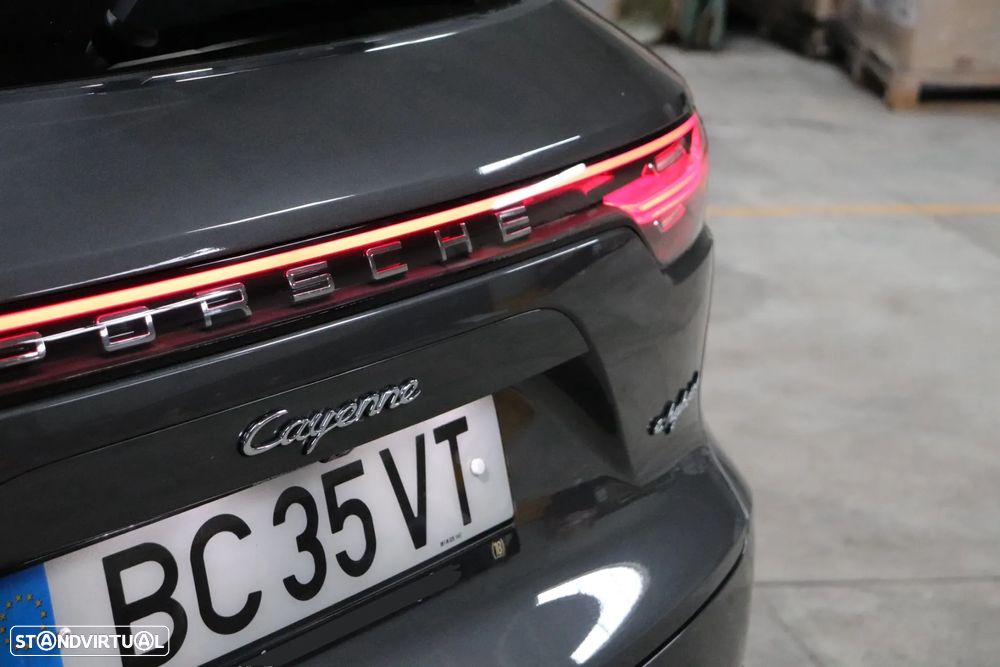 Porsche Cayenne - 11