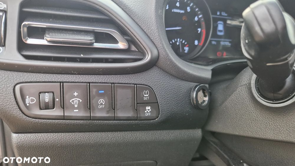 Hyundai i30 1.5 DPI Comfort - 12