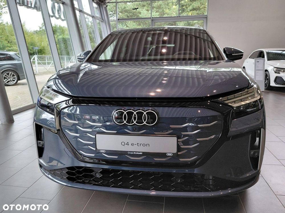 Audi Q4 e-tron - 11