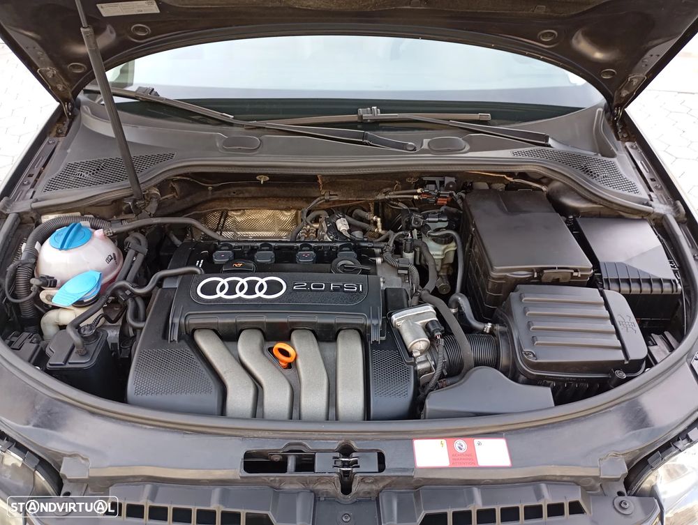 Audi A3 2.0 FSI Sport - 12