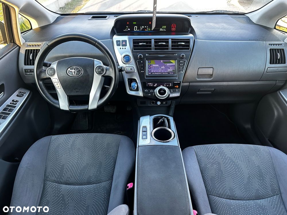 Toyota Prius+ (Hybrid) - 23