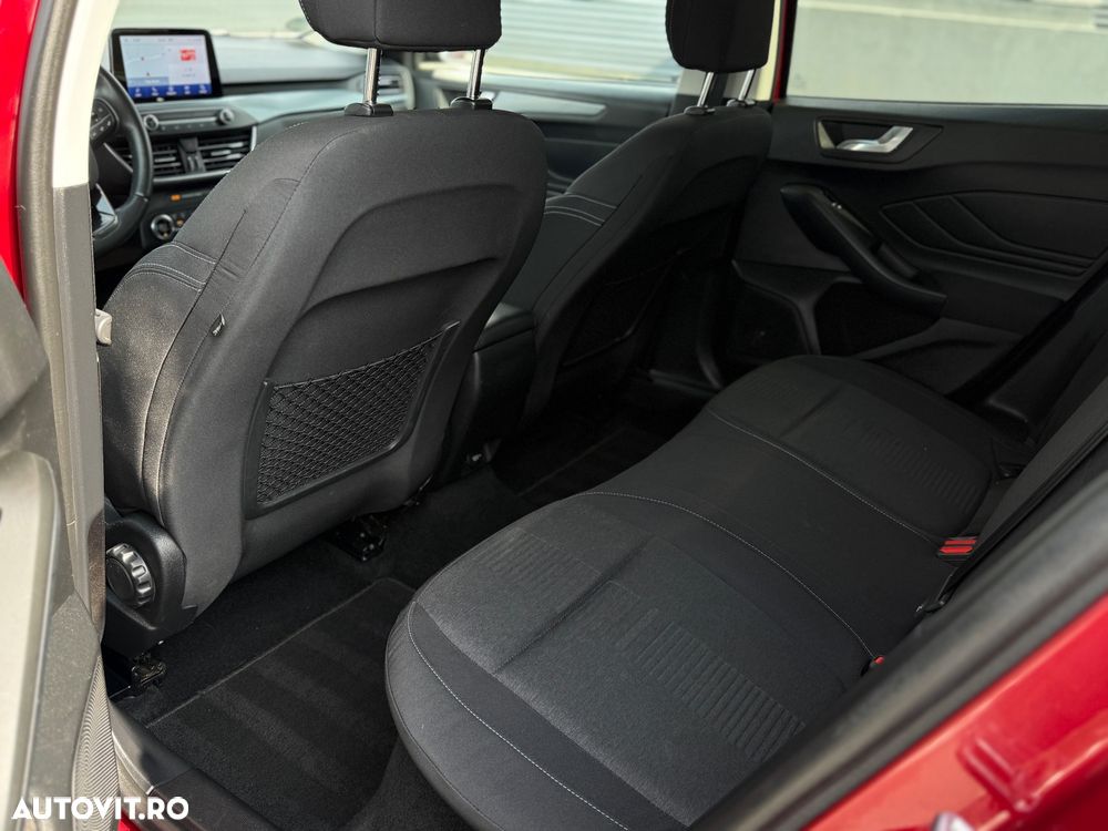 Ford Focus 1.5 EcoBlue Active Business - 12